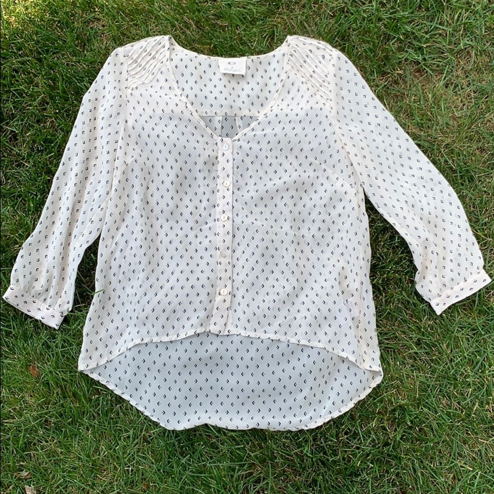 Pins & Needles vneck high-low button up top, sz S